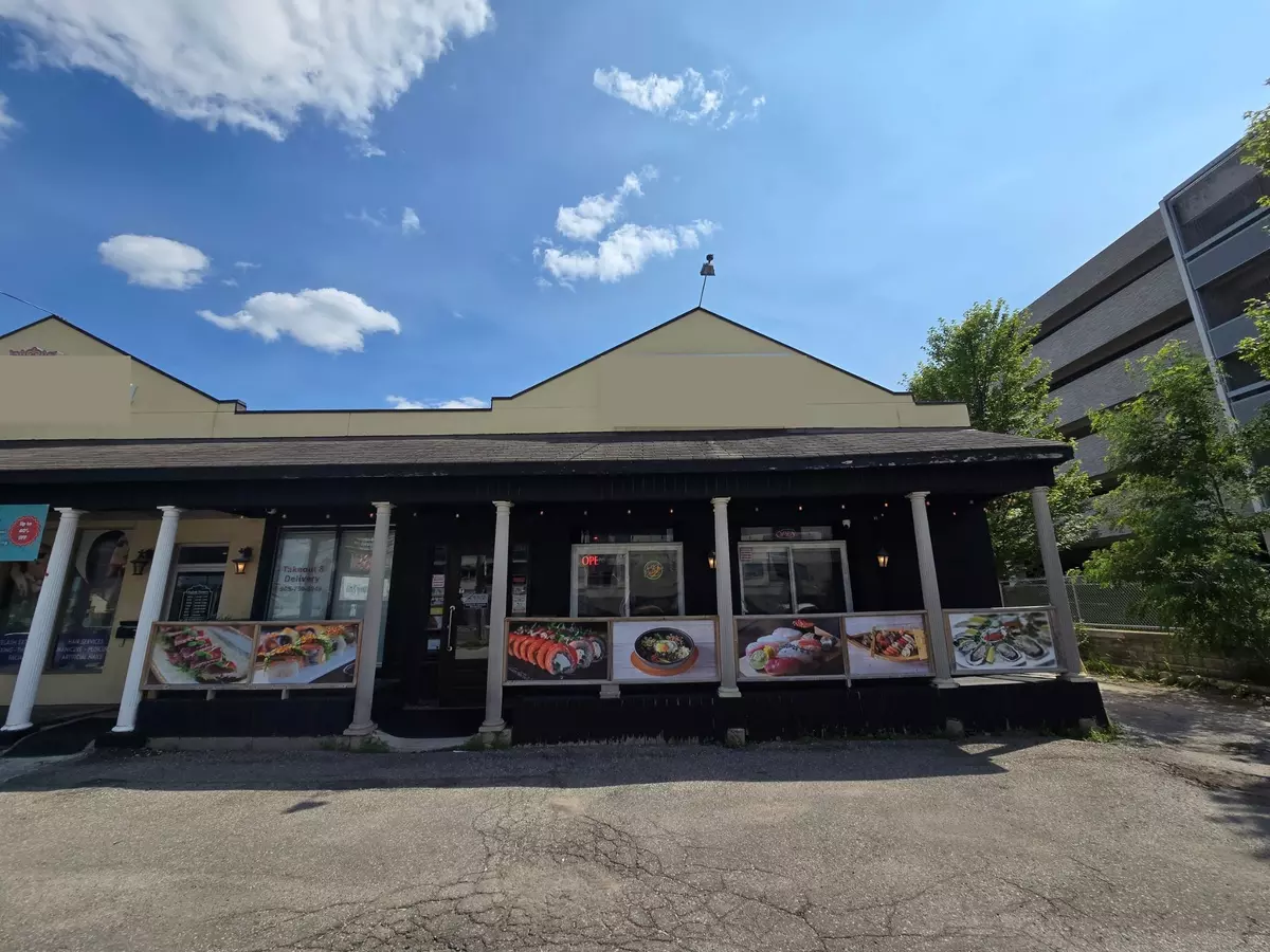 Aurora, ON L4G 1J4,155 Wellington ST E