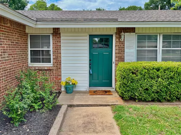Arlington, TX 76013,2607 Norwood Lane