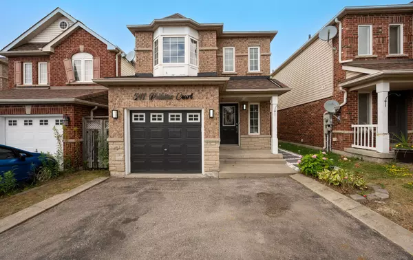 541 Pelletier CT, Newmarket, ON L3X 2N7