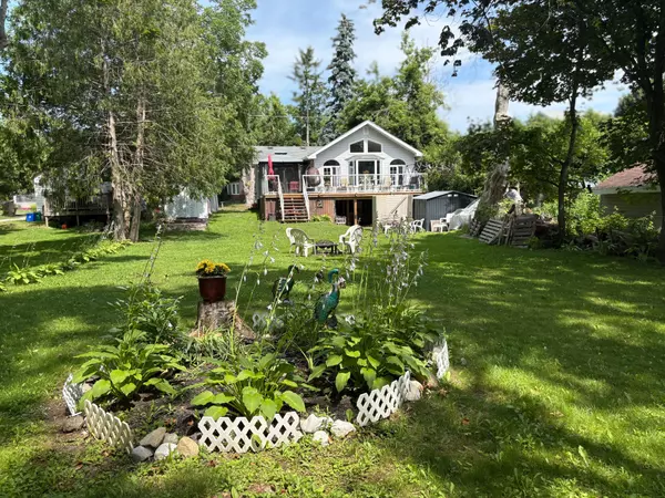 Orillia, ON L3V 3J3,311 John ST