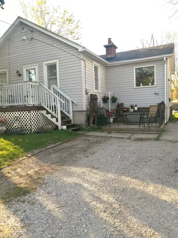 Orillia, ON L3V 3J3,311 John ST
