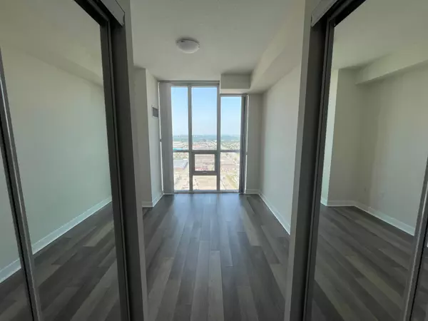 Mississauga, ON L5B 0K4,3975 GRAND PARK DR #2806
