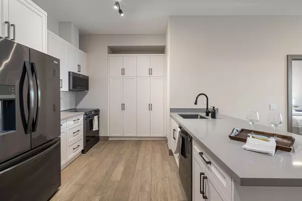 Kingston, ON K7M 3G4,2274 Princess ST #226
