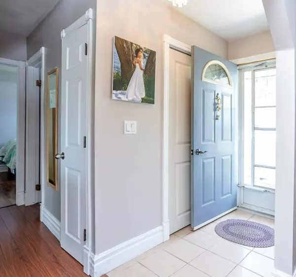 Quinte West, ON K0K 1E0,12 Nelson ST