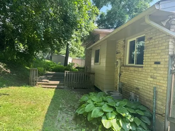 London North, ON N6G 1L3,436 Rippleton CT