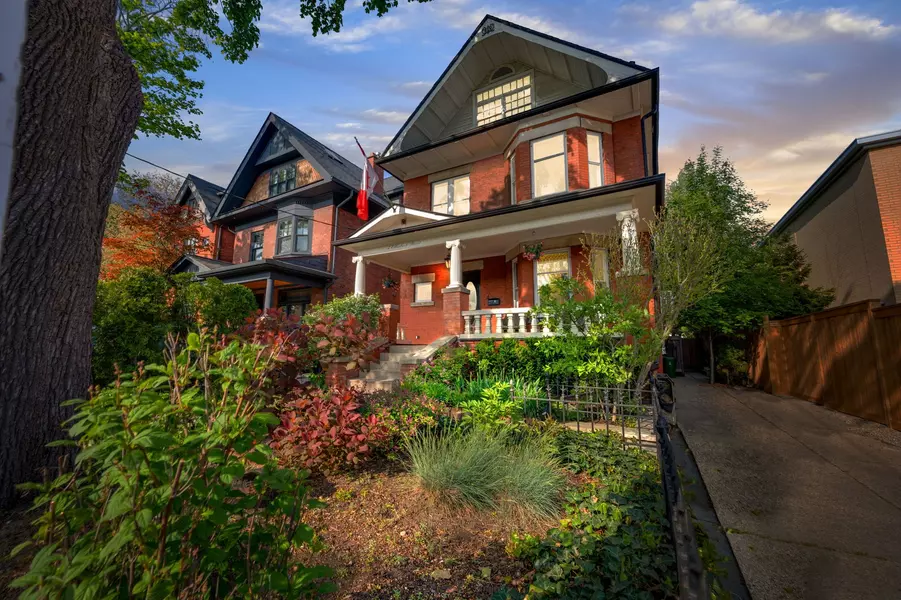 5 Ellerbeck ST, Toronto E03, ON M4K 2T6
