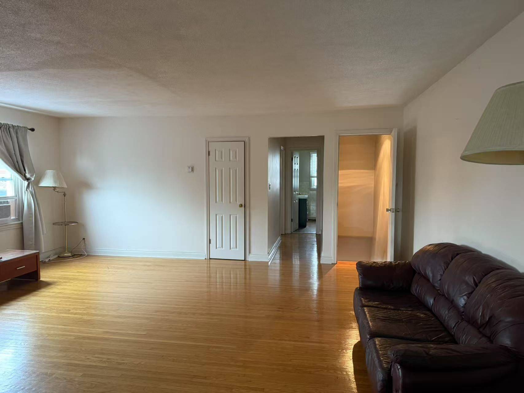 364 Wilson RD S #2nd Floor, Oshawa, ON L1H 6C7
