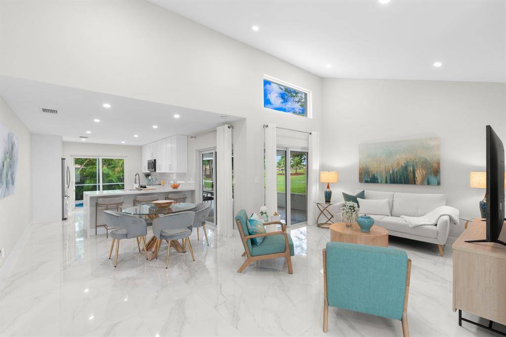 Boca Raton, FL 33498,19619 Back Nine Dr