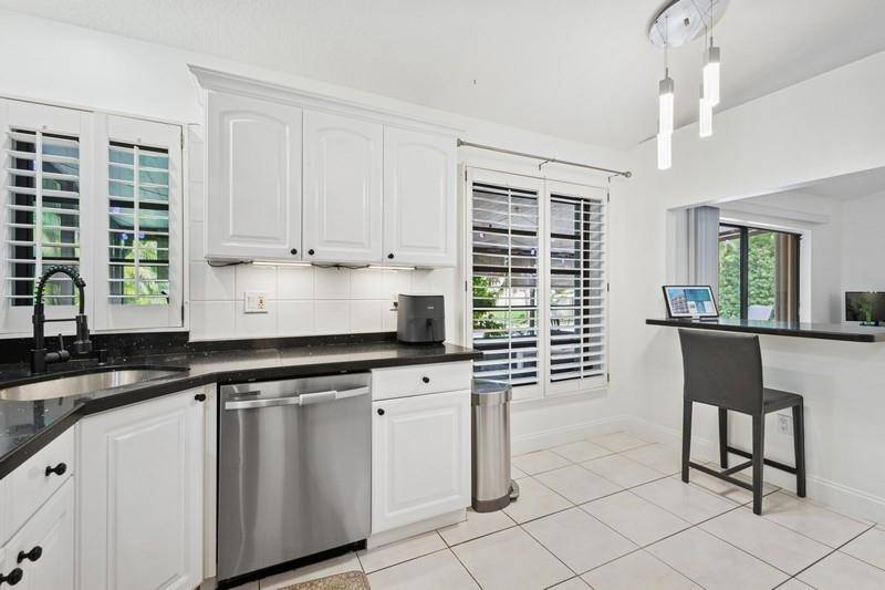 Davie, FL 33325,1301 SW 127th Ter