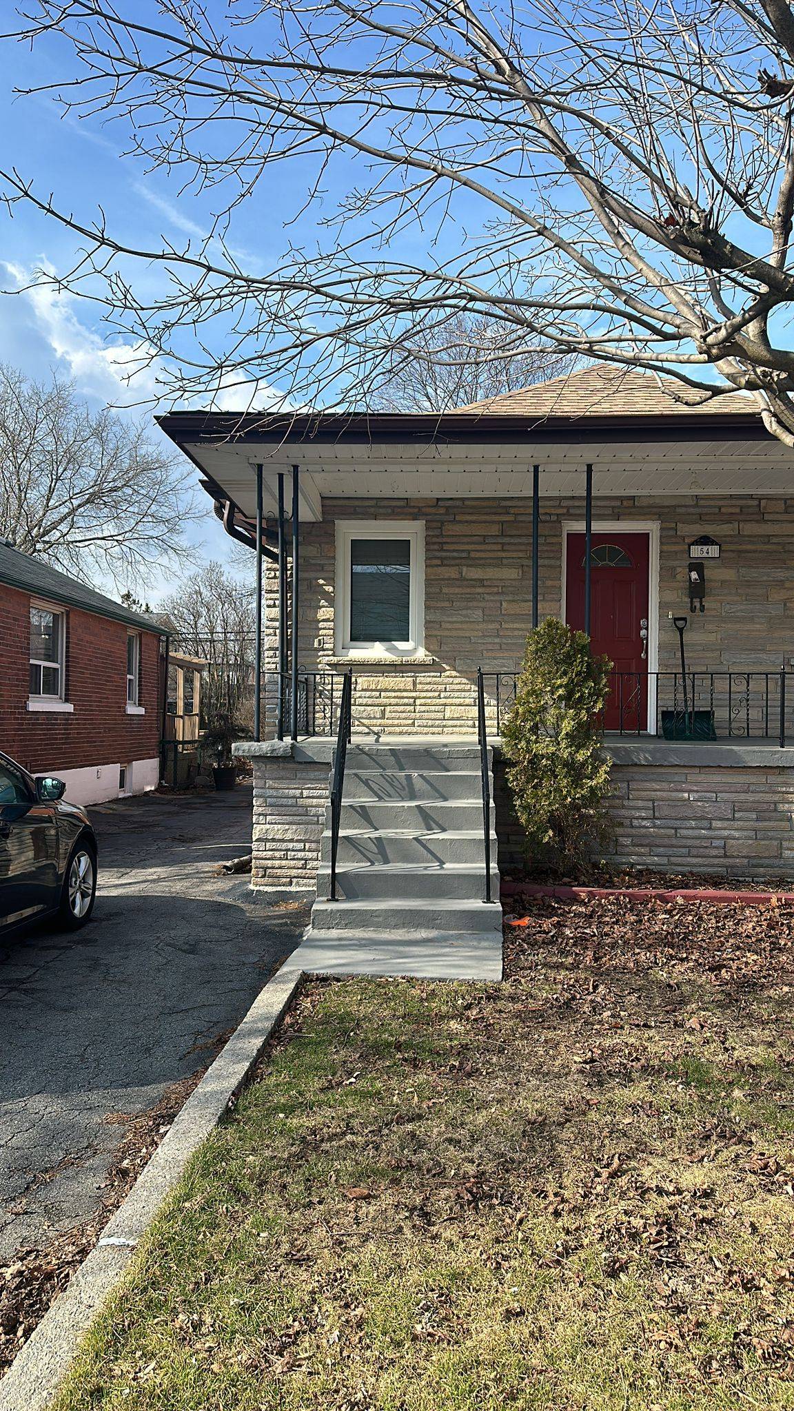 Toronto W06, ON M8V 3N1,54 Twenty Third ST
