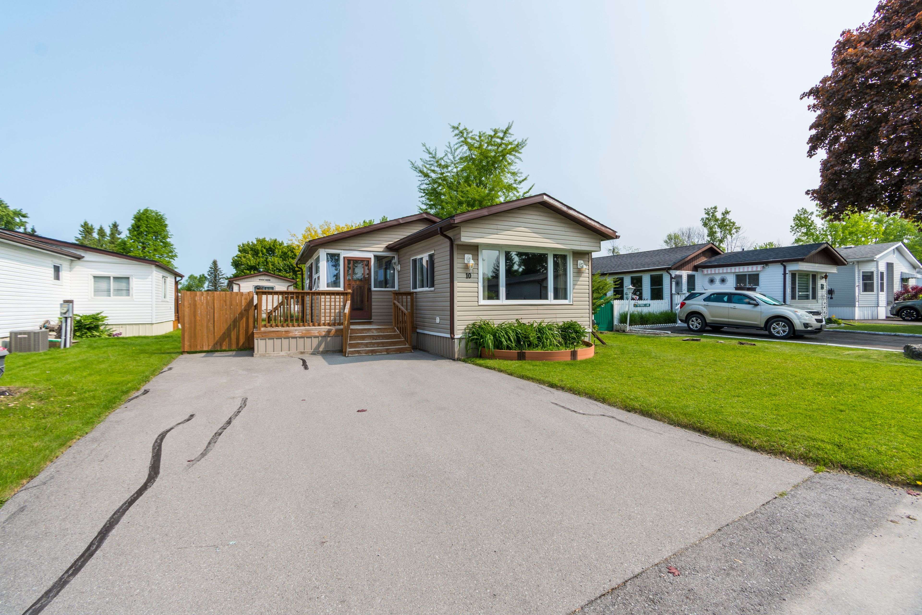 Quinte West, ON K8N 4Z3,10 Partridge LN