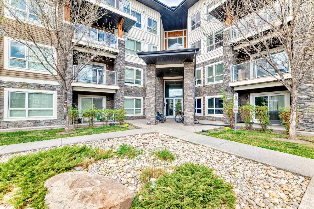Calgary, AB T2N0P4,240 Skyview Ranch RD NE #3403