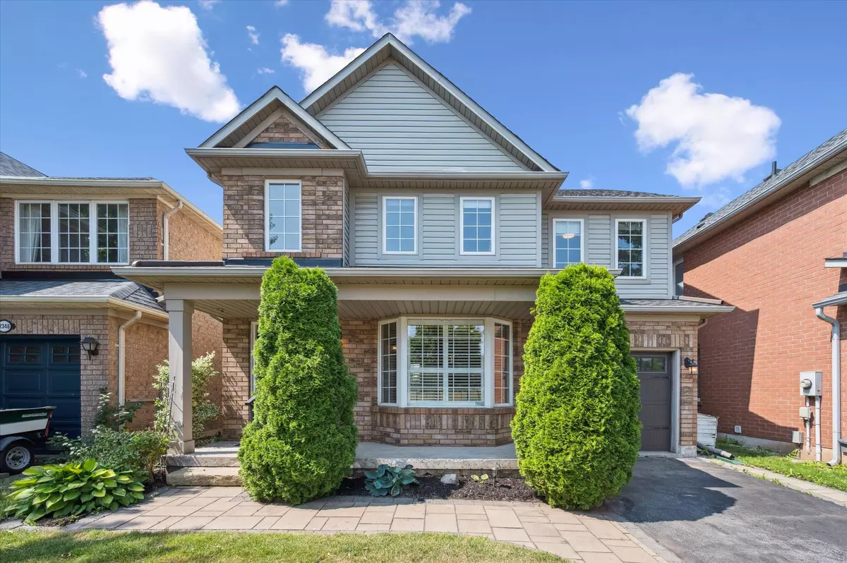 Oakville, ON L6M 3Y2,2348 Proudfoot TRL