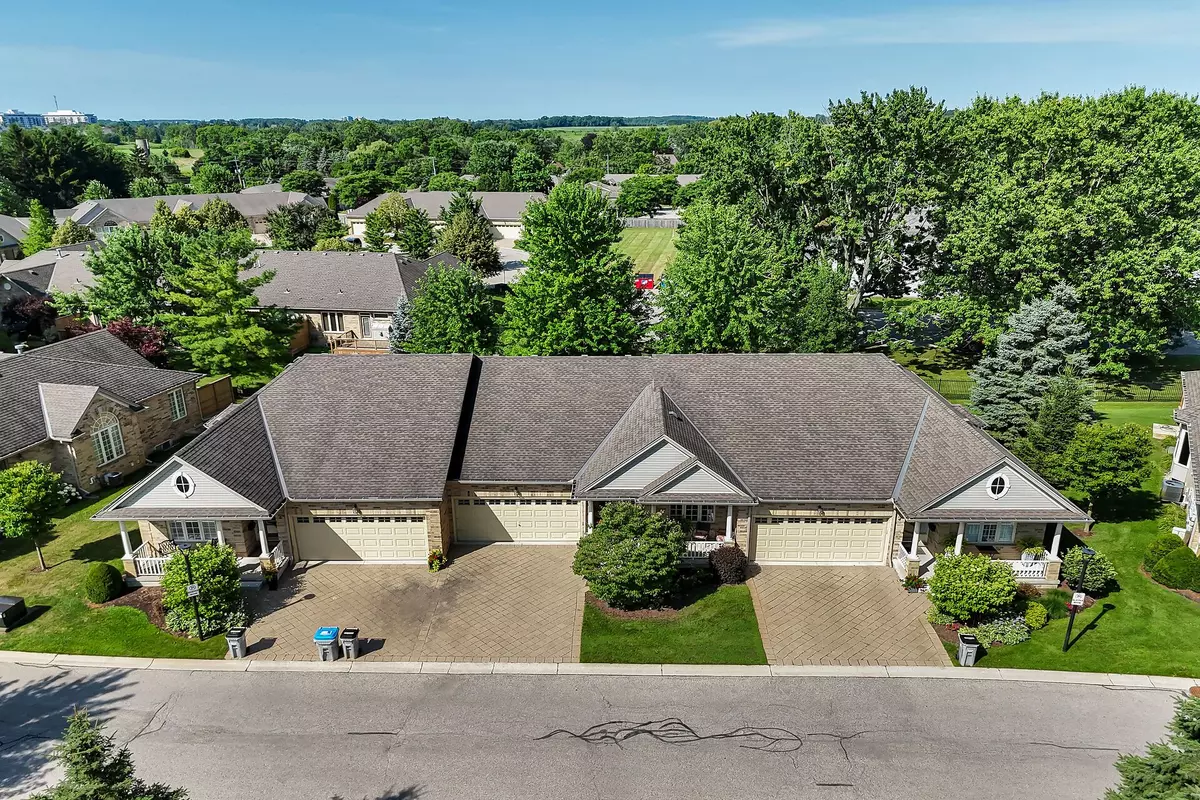 Middlesex Centre, ON N0M 1C0,21 St Johns DR #5