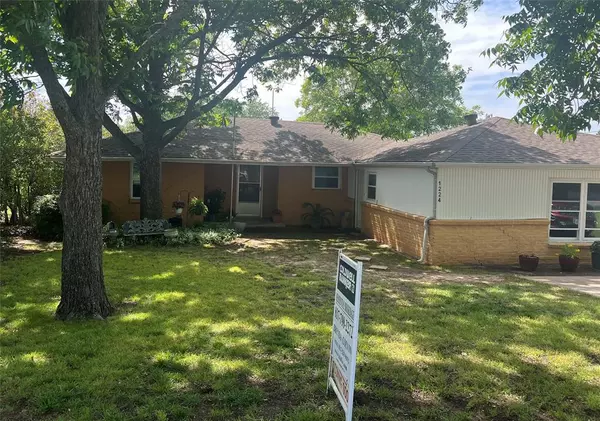 1224 Bellaire Drive, Grapevine, TX 76051