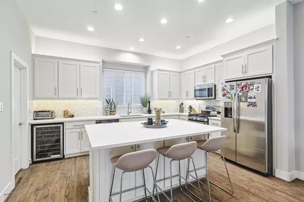 4910 Live Oak Street #2, Dallas, TX 75206