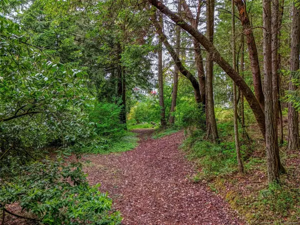 North Saanich, BC V8L 5Y7,2218 Dolphin Rd