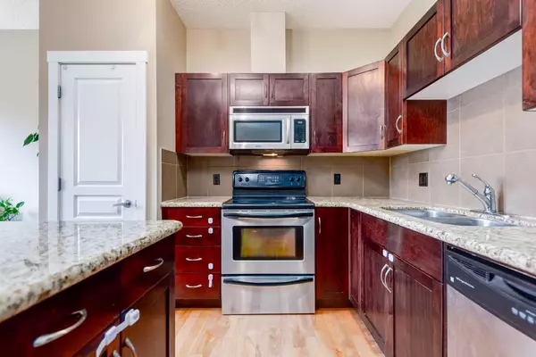 28 Heritage DR #38, Cochrane, AB T4C 0J8