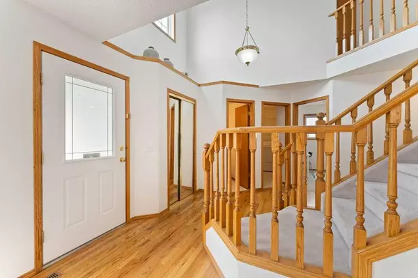 Calgary, AB T3A 5M5,62 Edgebrook HTS NW
