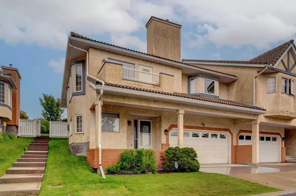 Calgary, AB T3E 7E9,18 Richelieu CT Southwest
