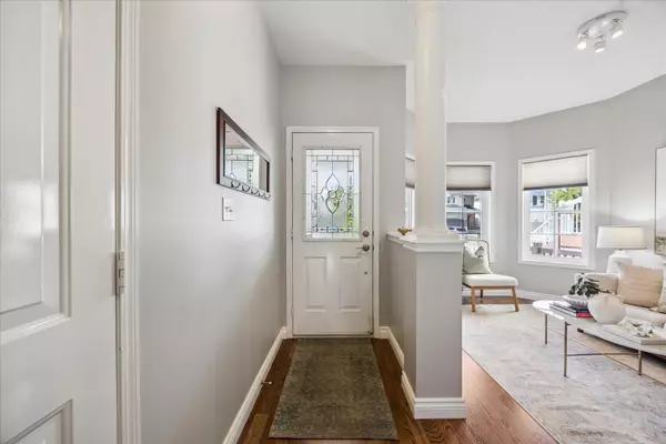 Clarington, ON L1C 5K5,41 Marchwood CRES