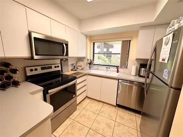Lauderhill, FL 33319,6010 S Falls Circle Dr #305