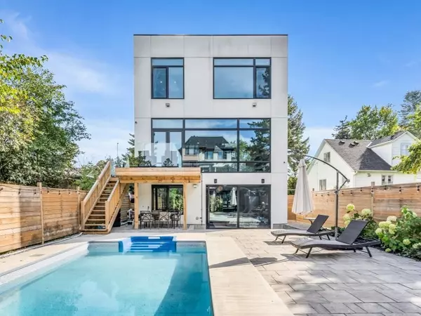 Richmond Hill, ON L4C 6M2,156 Garden AVE