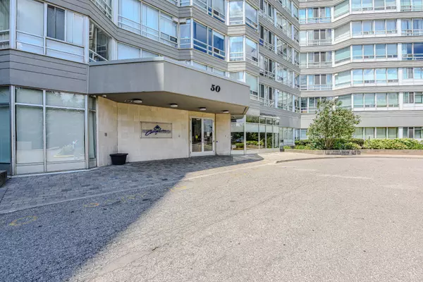 Mississauga, ON L5R 1Y2,50 Kingsbridge Garden CIR #1104