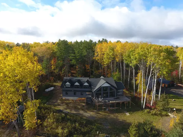 Temagami, ON P0H 2H0,429 FOX RUN DR
