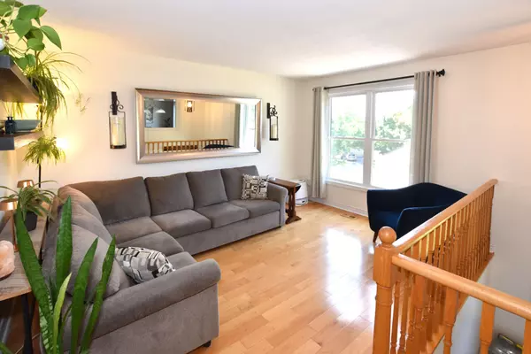 Peterborough West, ON K9K 2H9,1362 Bobolink CT