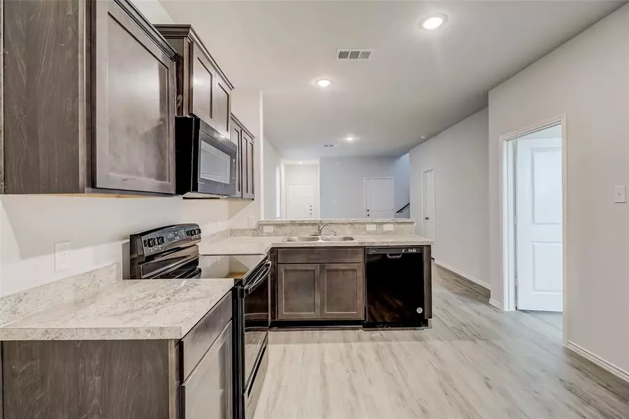 1415 Jonah Lane, Ennis, TX 75119