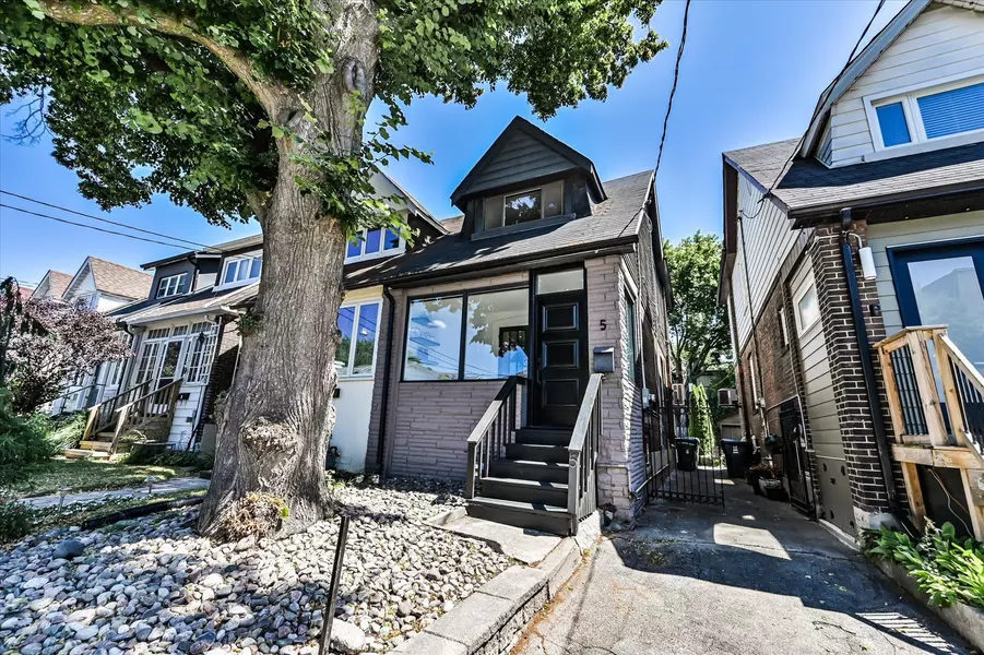 5 Kent RD, Toronto E01, ON M4L 2X5