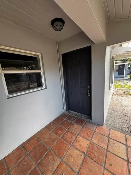 901 S N St #B, Lake Worth Beach, FL 33460