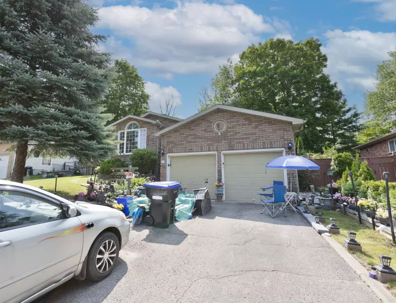 33 Anderson CRES, Tay, ON L0K 2A0
