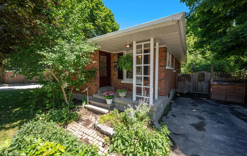 65 John ST, Orangeville, ON L9W 2P7