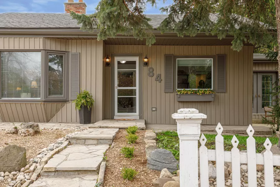 84 Sykes ST S, Meaford, ON N4L 1E3