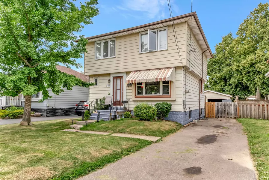 158 East 26th ST, Hamilton, ON L8V 3C6
