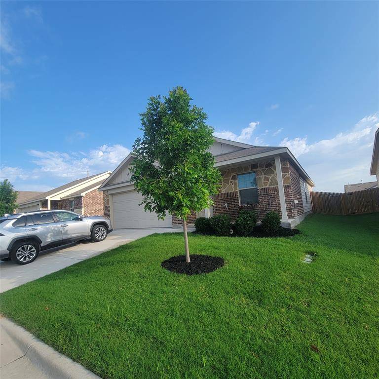 400 Frio Pass Trail, Fort Worth, TX 76052