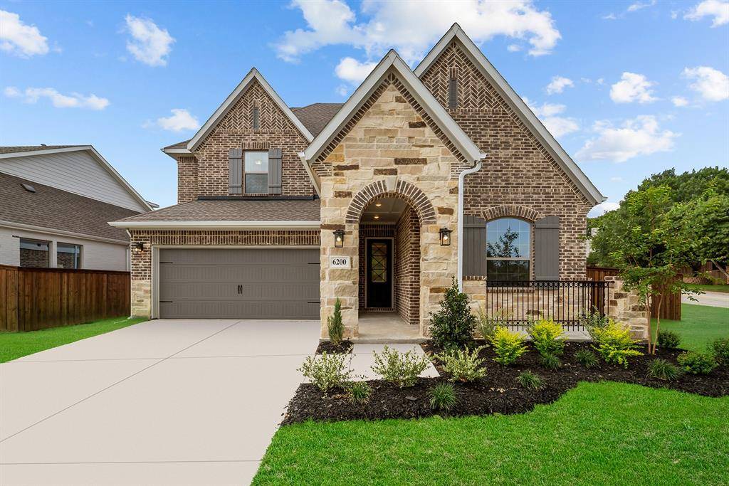 6200 Beacon Hill Way, Fort Worth, TX 76112
