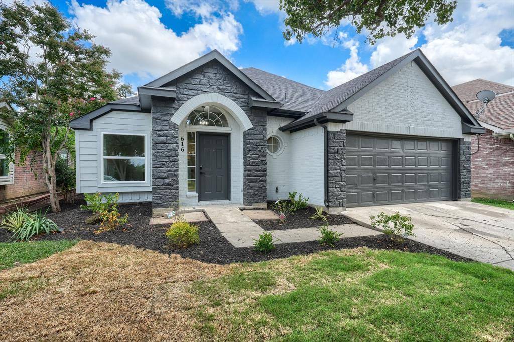 616 Fox Run Trail, Saginaw, TX 76179