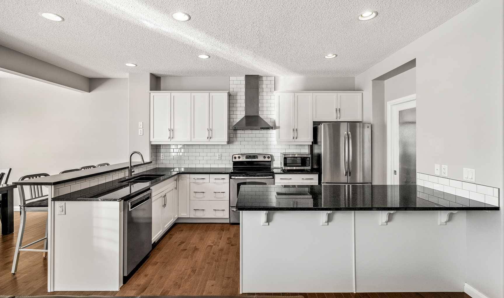 Calgary, AB T3M 0M9,91 Auburn Glen WAY SE