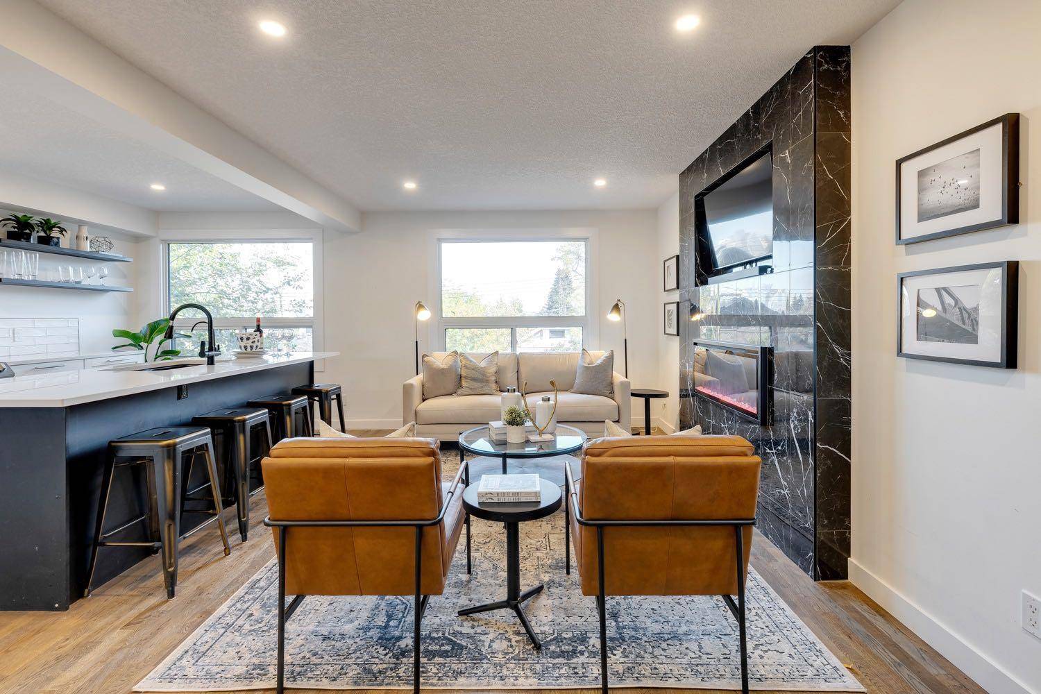 Calgary, AB T2T 4W2,2126 18A ST SW