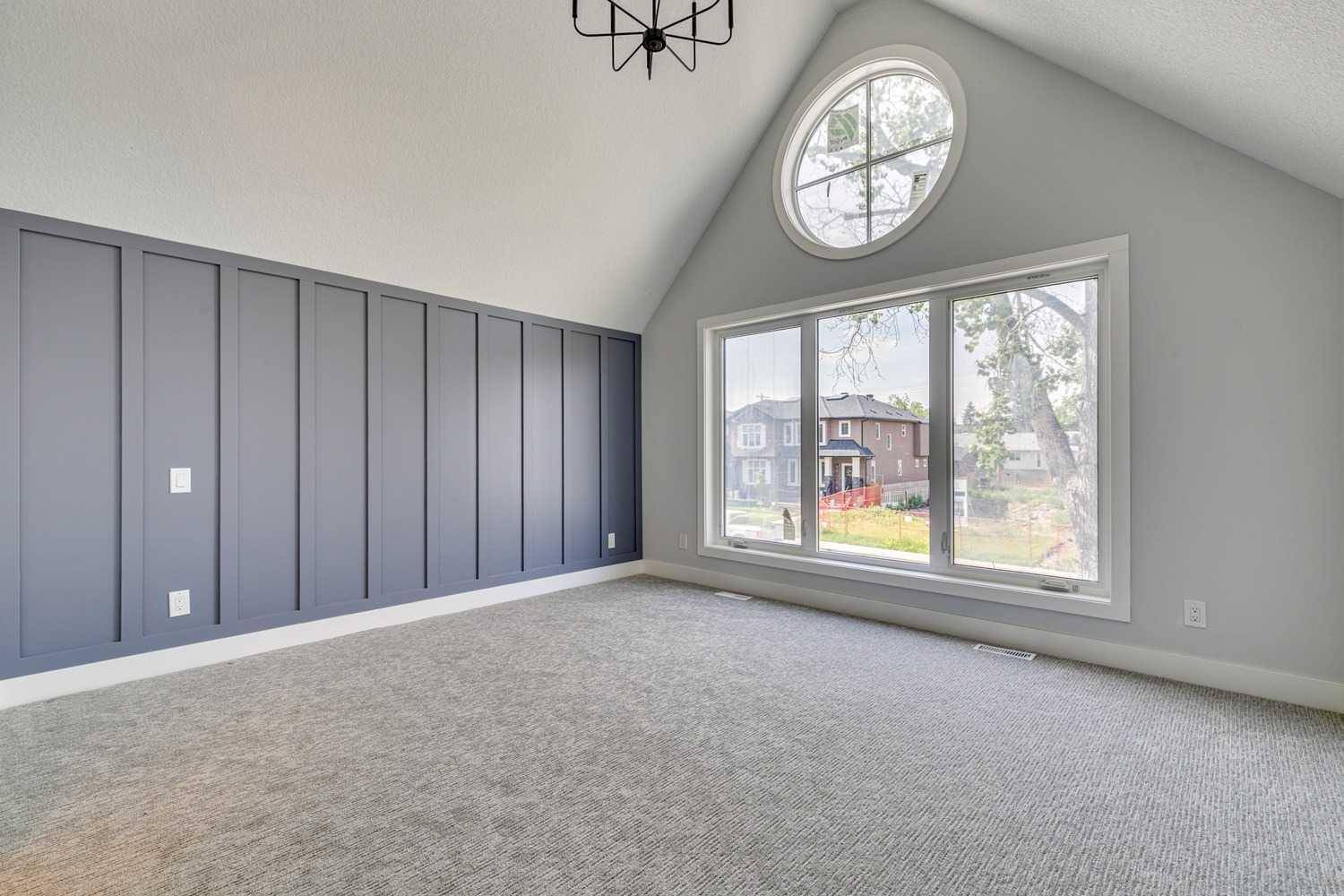 Calgary, AB T3E 4P1,3729 Richmond RD SW