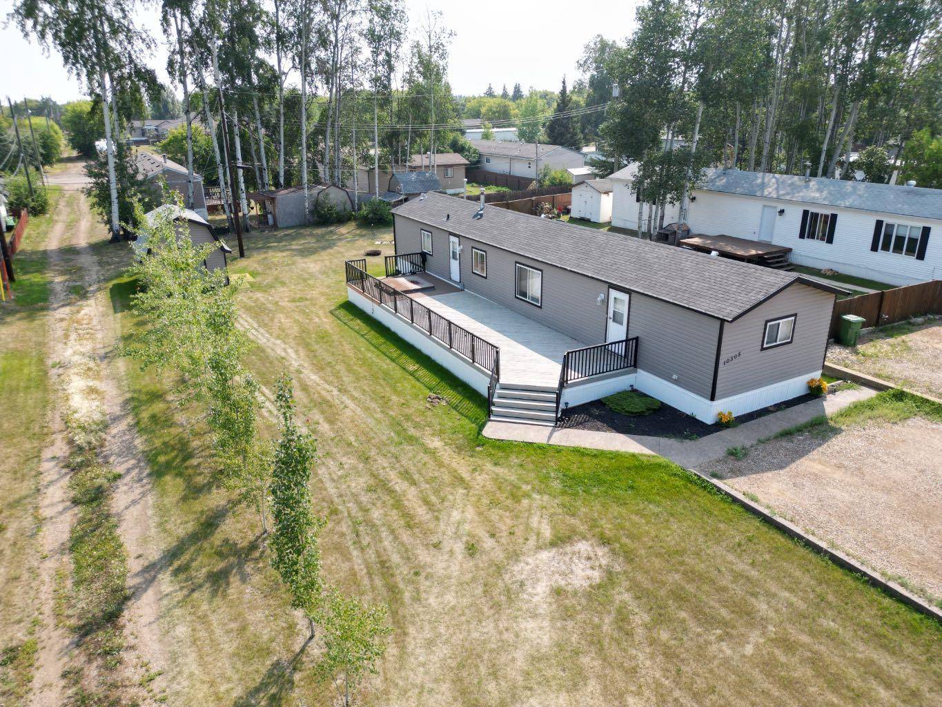 10305 108 Street, La Crete, AB T0H2H0