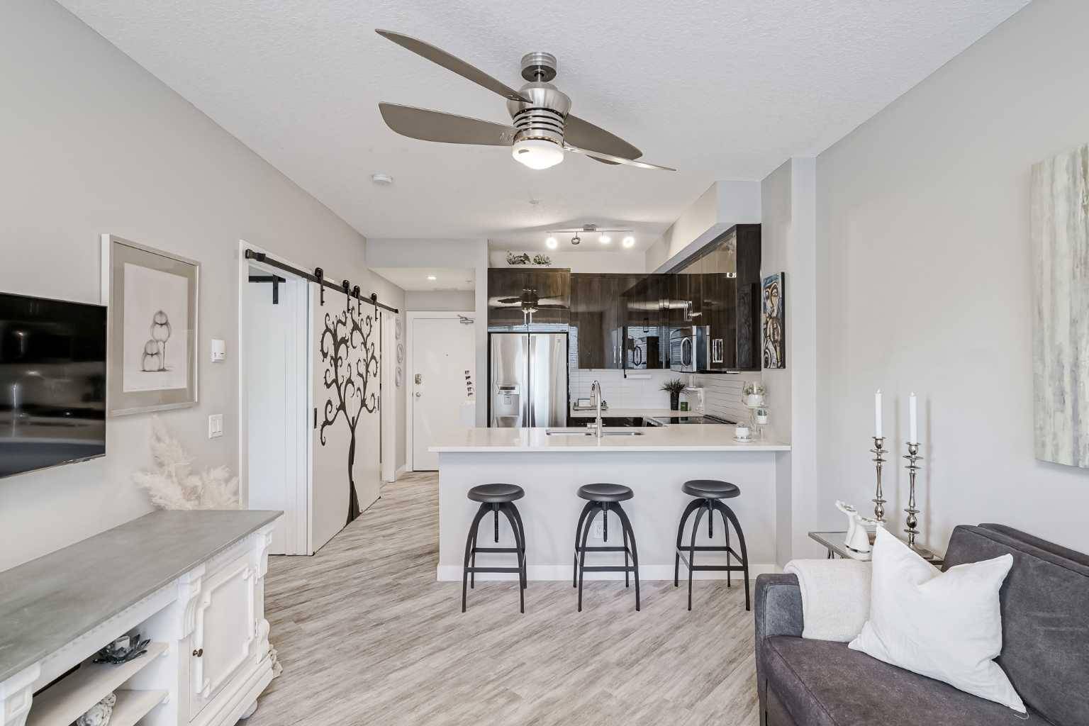 607 17 AVE NW #202, Calgary, AB T2M0N6