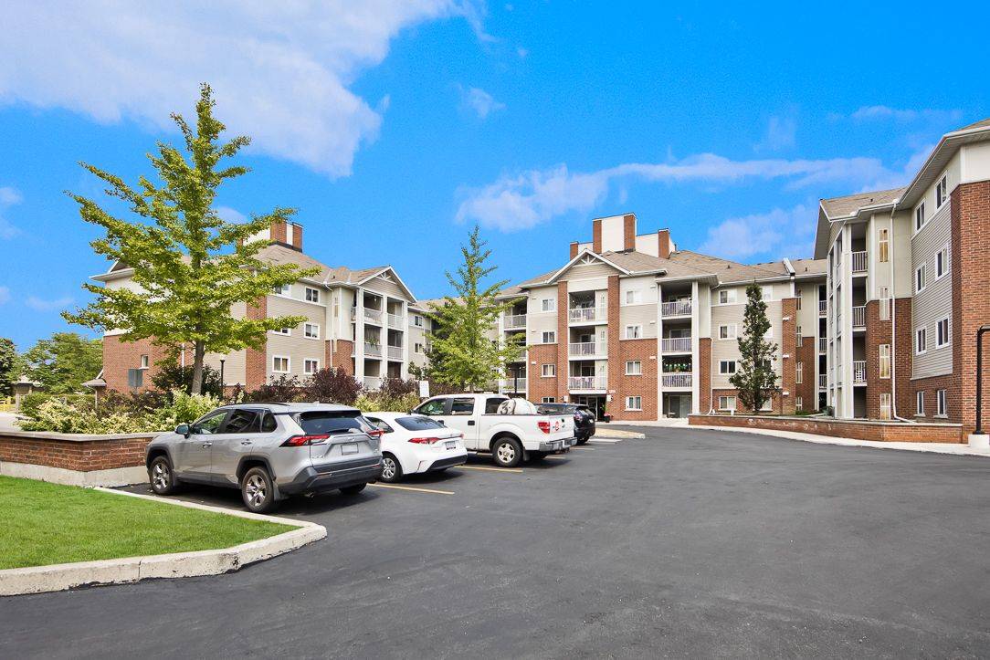 5225 Finch AVE E #102, Toronto E07, ON M1S 5W8