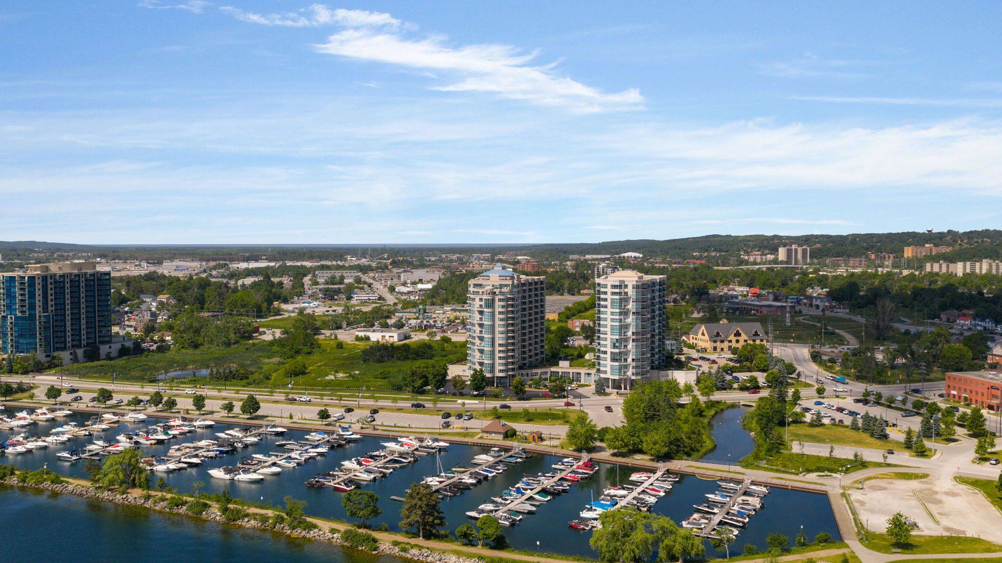 Barrie, ON L4N 9R2,6 Toronto ST #1006