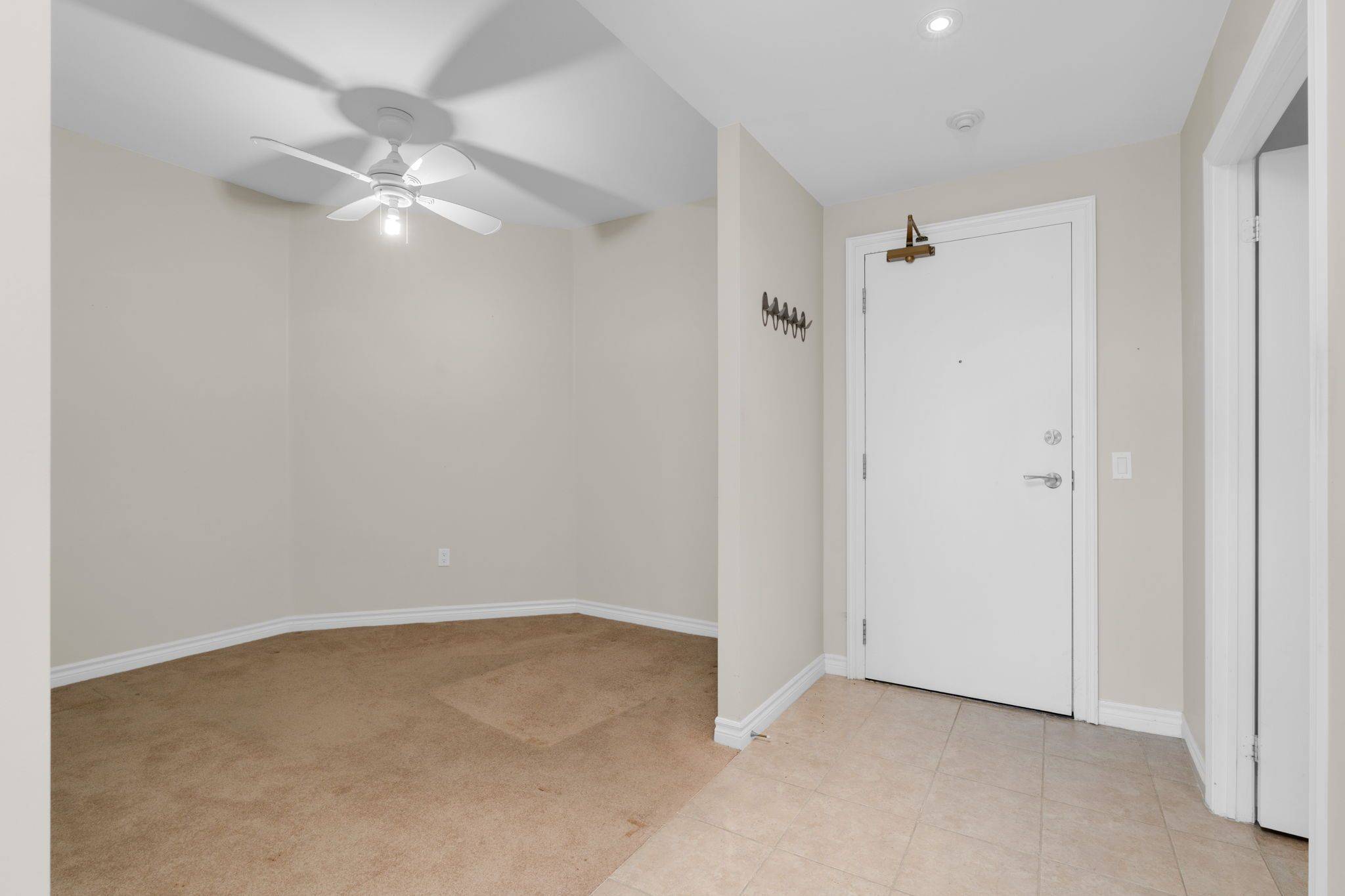 Barrie, ON L4N 9R2,6 Toronto ST #1006