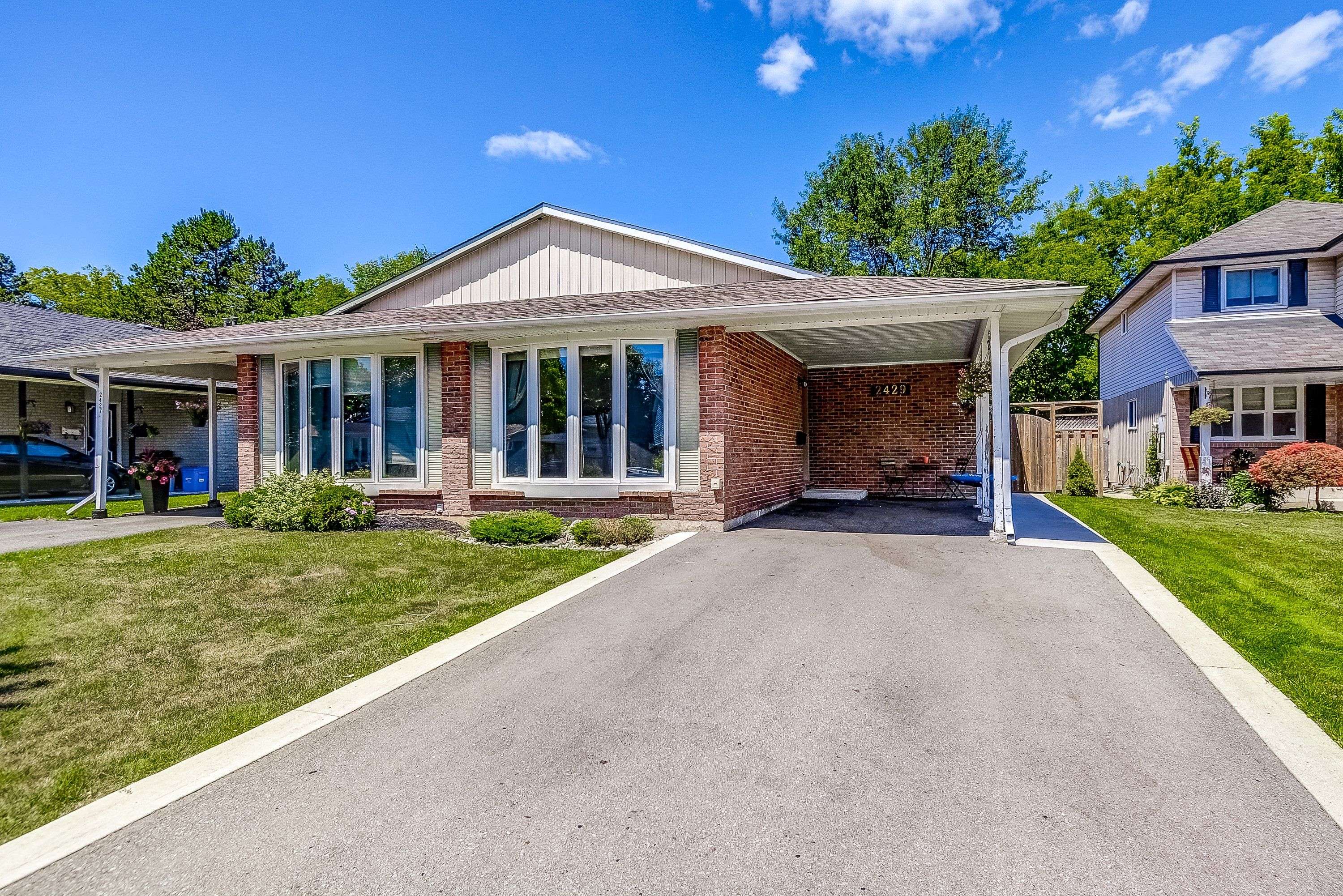 2429 Overton DR, Burlington, ON L7P 4B6