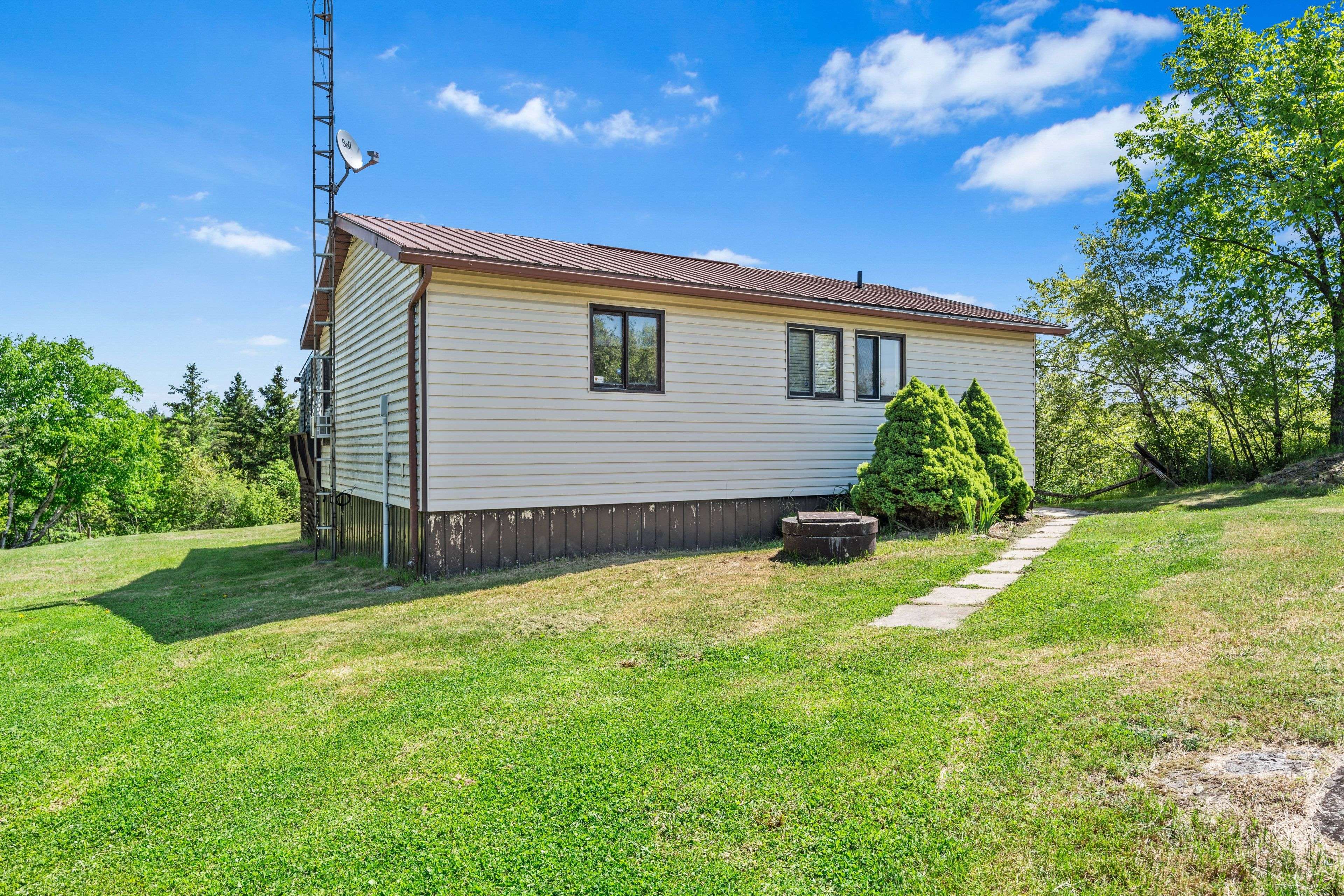Frontenac, ON K0H 2V0,1944A-1944B FISH CREEK RD